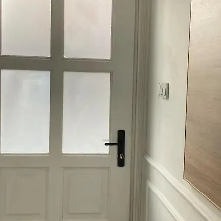 Miedzy Jeziorami Apartman *